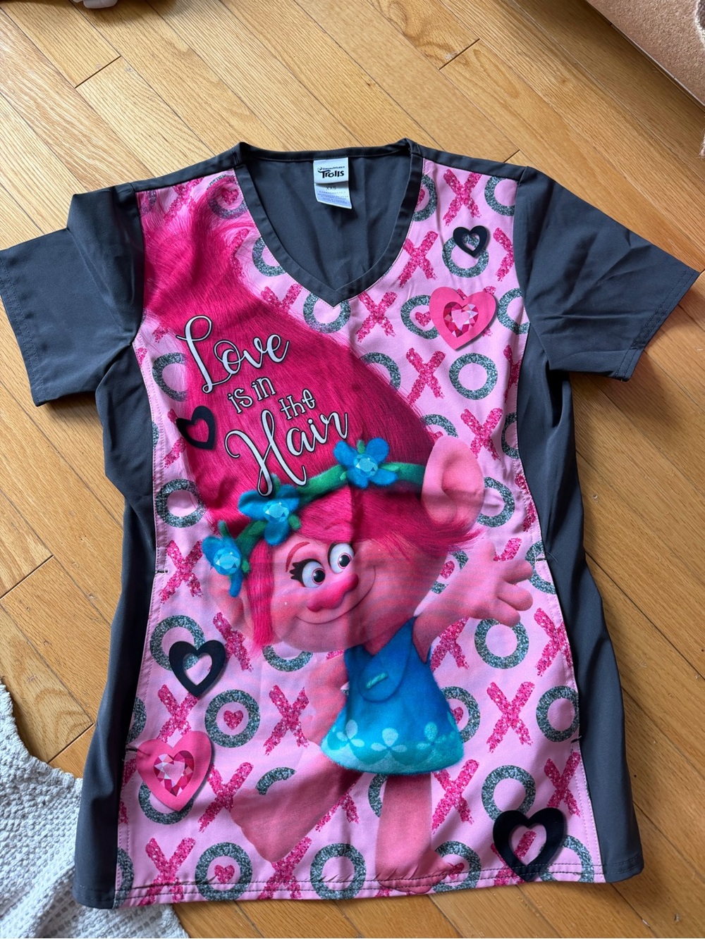 Trolls Graphic Scrub Top - Pink & Gray